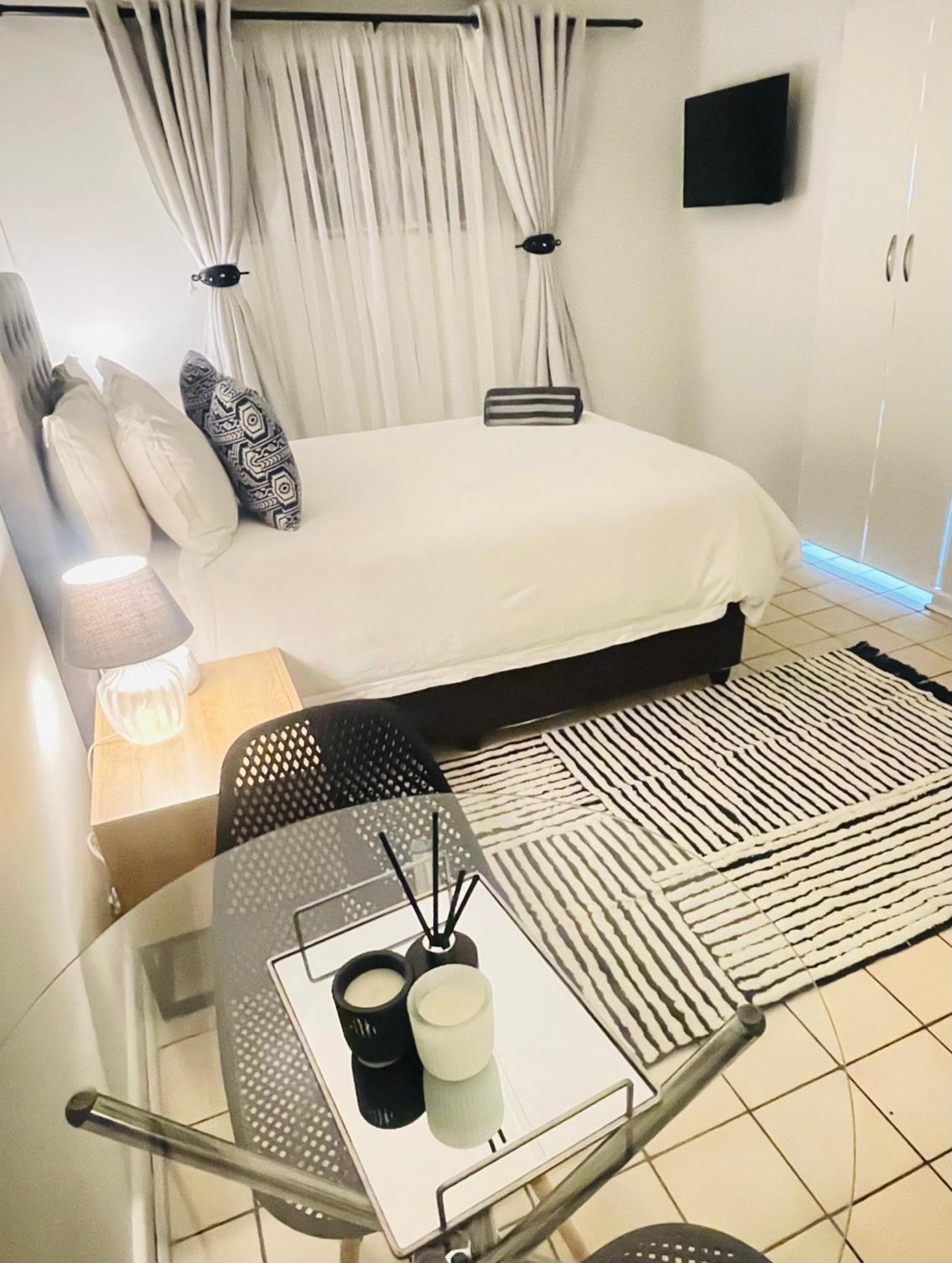 Private Grey Pelican At Home ريتشاردز باي المظهر الخارجي الصورة